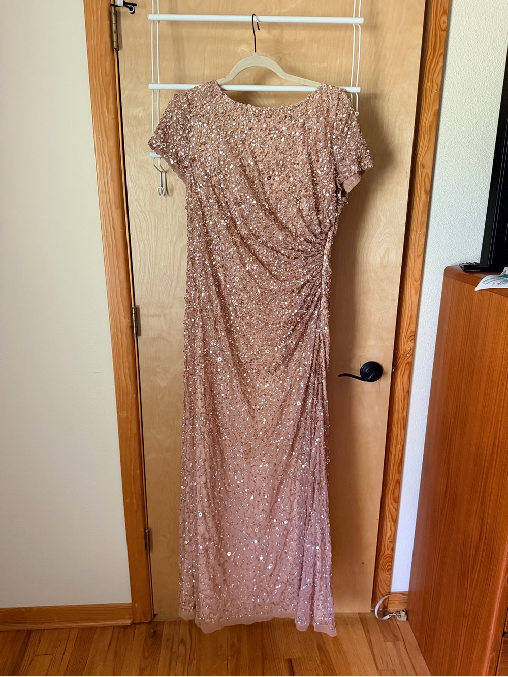 Adriana Papell Rose Gold Sequin Short Sleeve Evening Dress - Picture 2 of 7